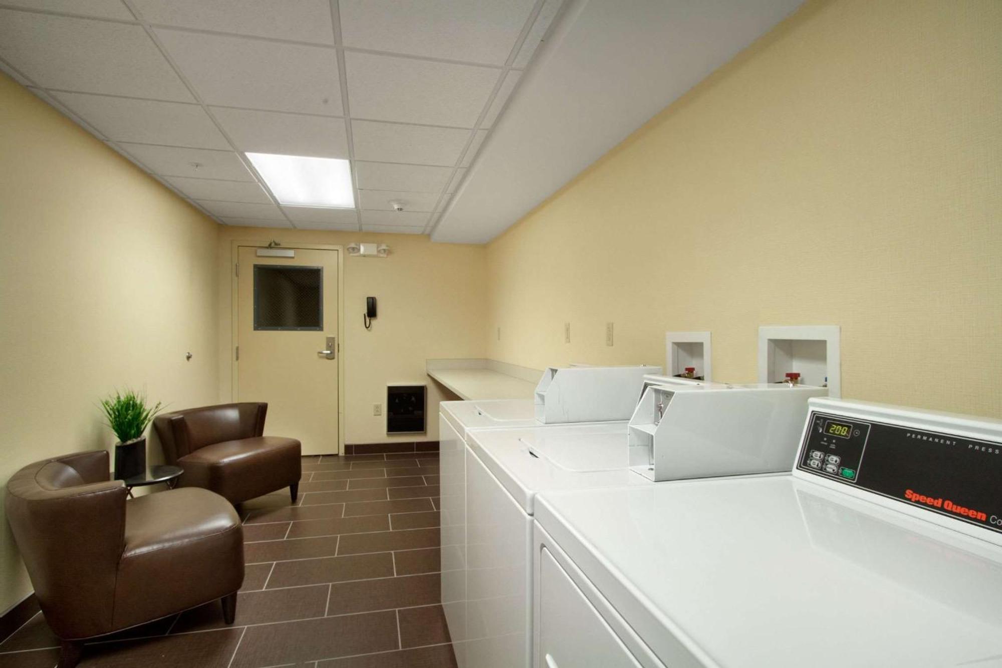 Homewood Suites By Hilton Rochester/Greece, Ny Экстерьер фото